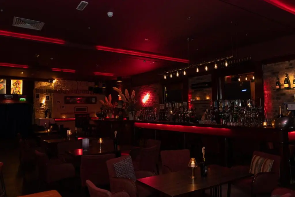 hotel, bar, restaurant
