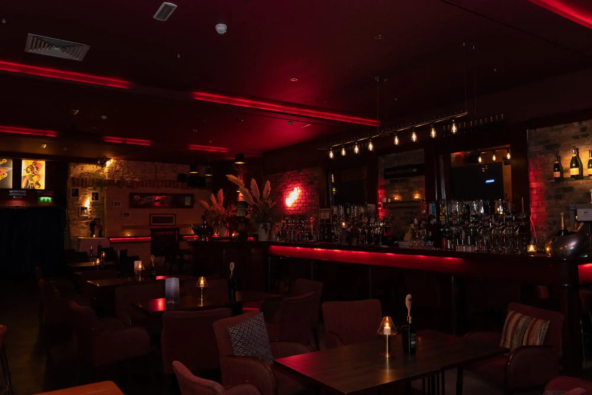 hotel, bar, restaurant